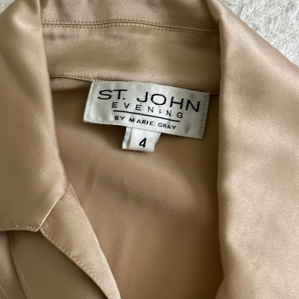 St. John silk Ruffled Long Sleeve button up Blouse champagne crystal buttons - Picture 9 of 17